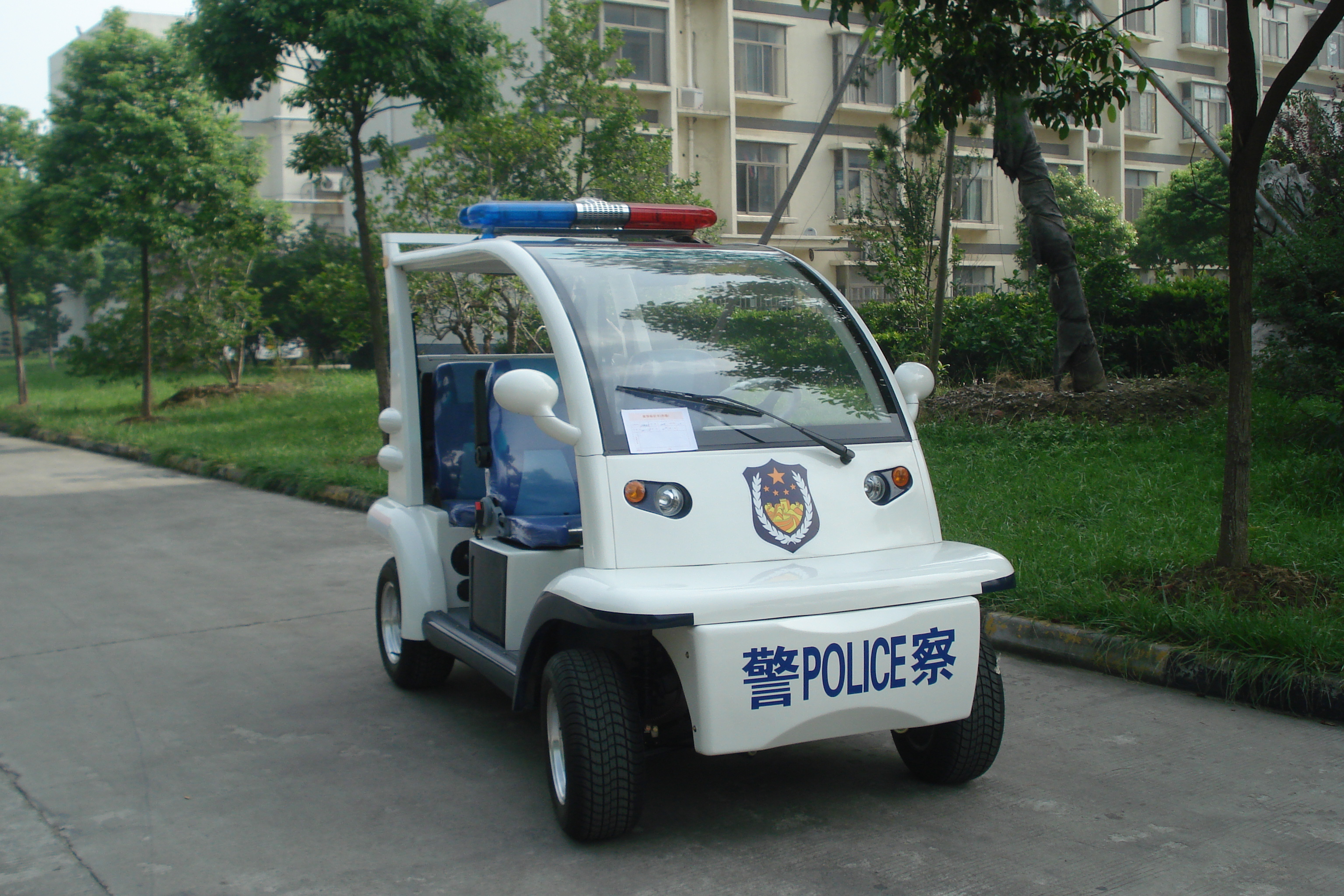 電動(dòng)巡邏車